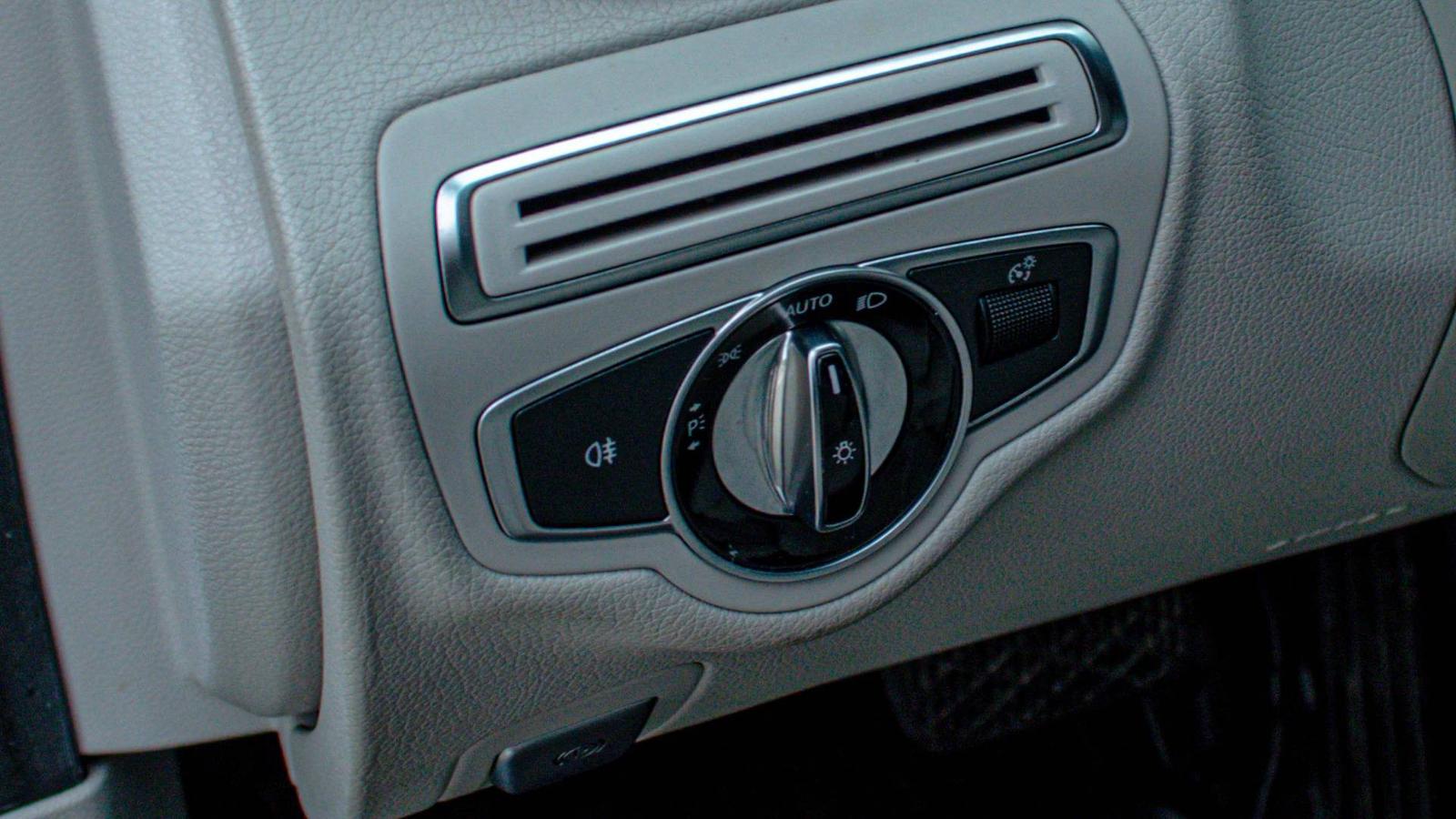 Mercedes-Benz C trieda Kombi 220 d A/T