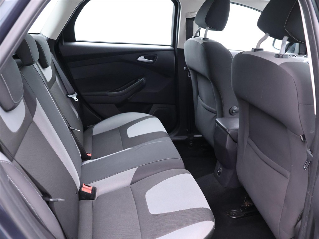 Ford Focus Combi 1.6 i Champion Edition