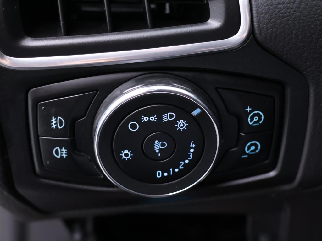 Ford Focus Combi 1.6 i Champion Edition