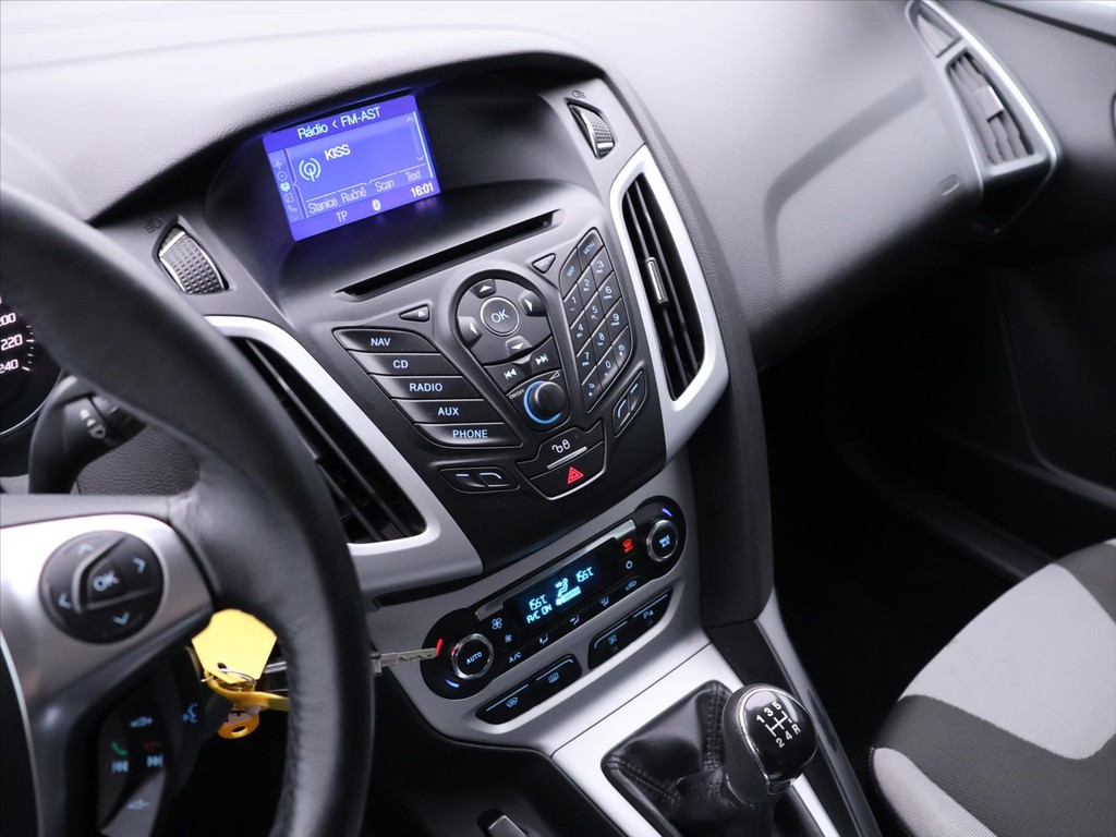 Ford Focus Combi 1.6 i Champion Edition