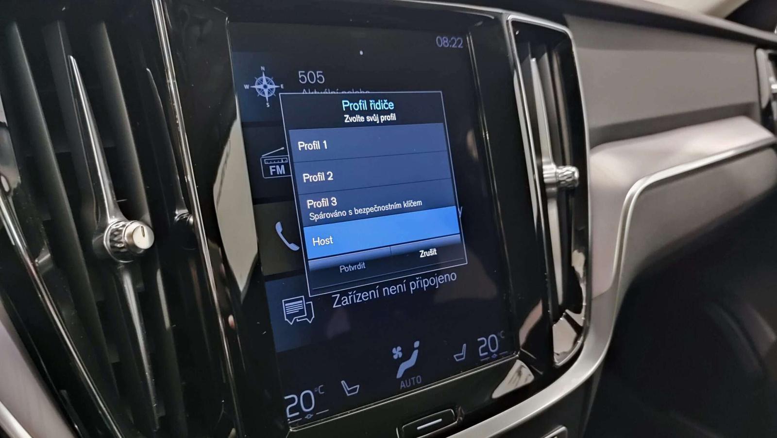 Volvo V60 B3(P) 163PS AT8 Momentum Pro