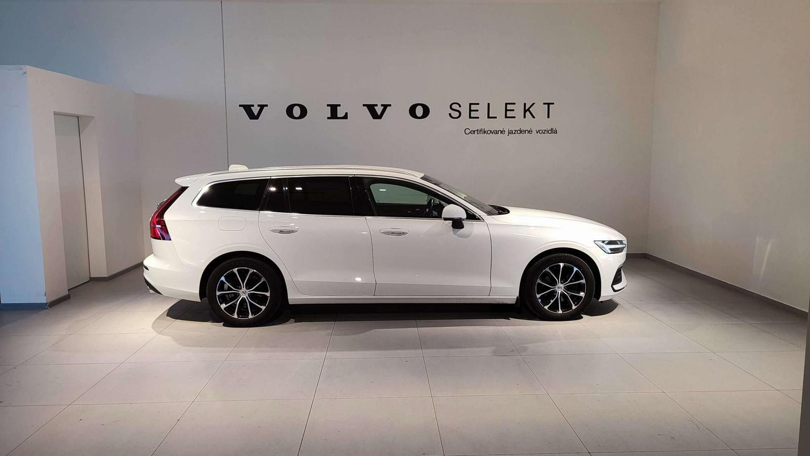 Volvo V60 B3(P) 163PS AT8 Momentum Pro