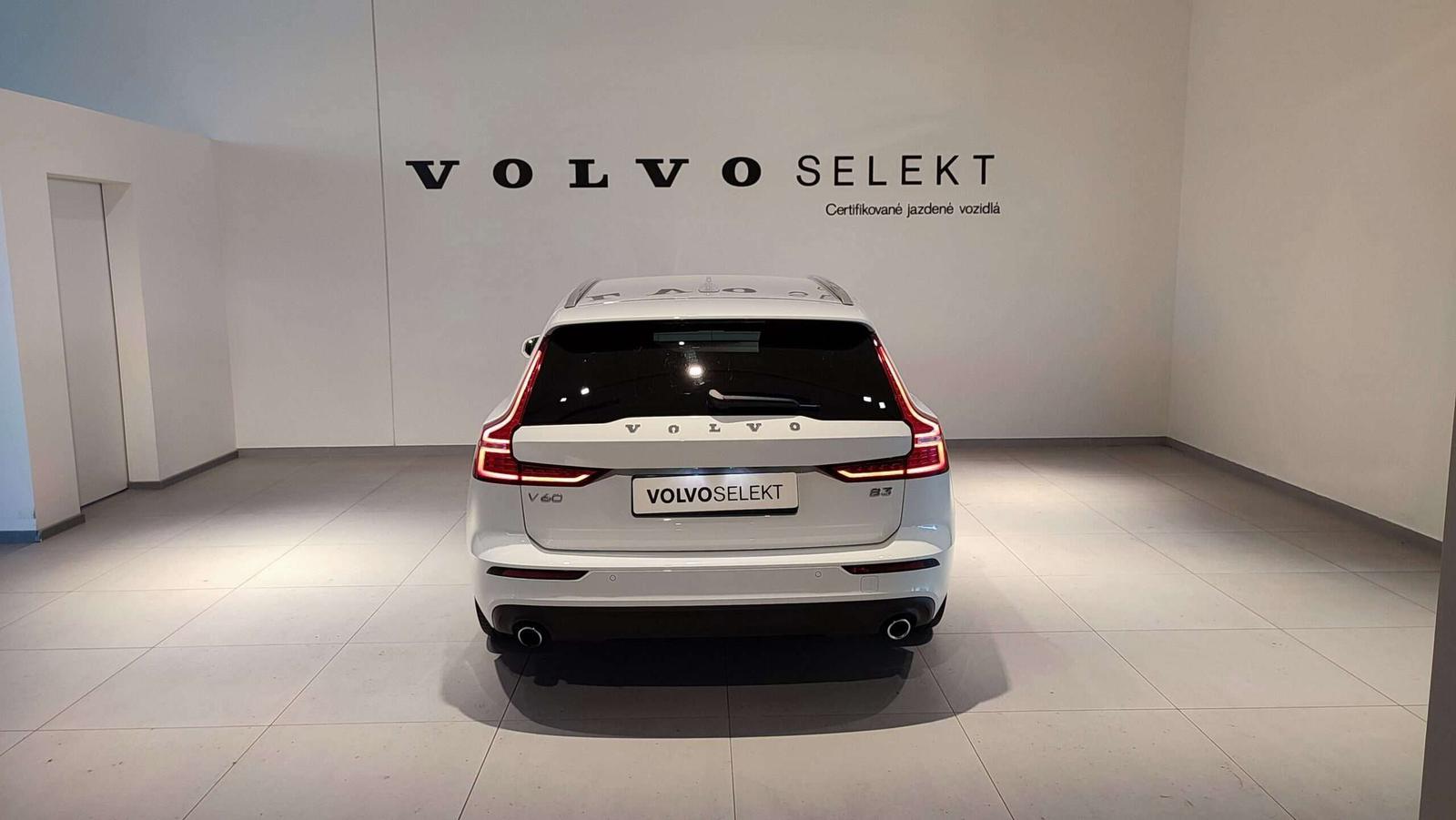 Volvo V60 B3(P) 163PS AT8 Momentum Pro