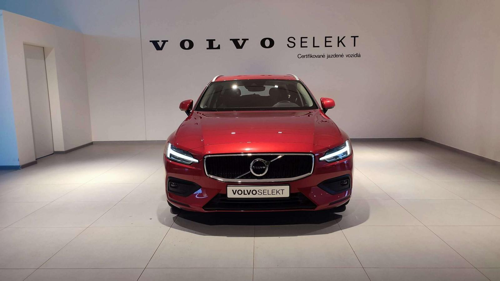 Volvo V60 B3(P) 163PS AT8 Momentum Pro
