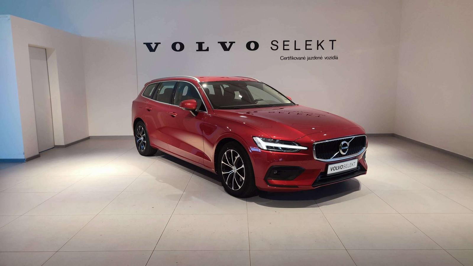 Volvo V60 B3(P) 163PS AT8 Momentum Pro