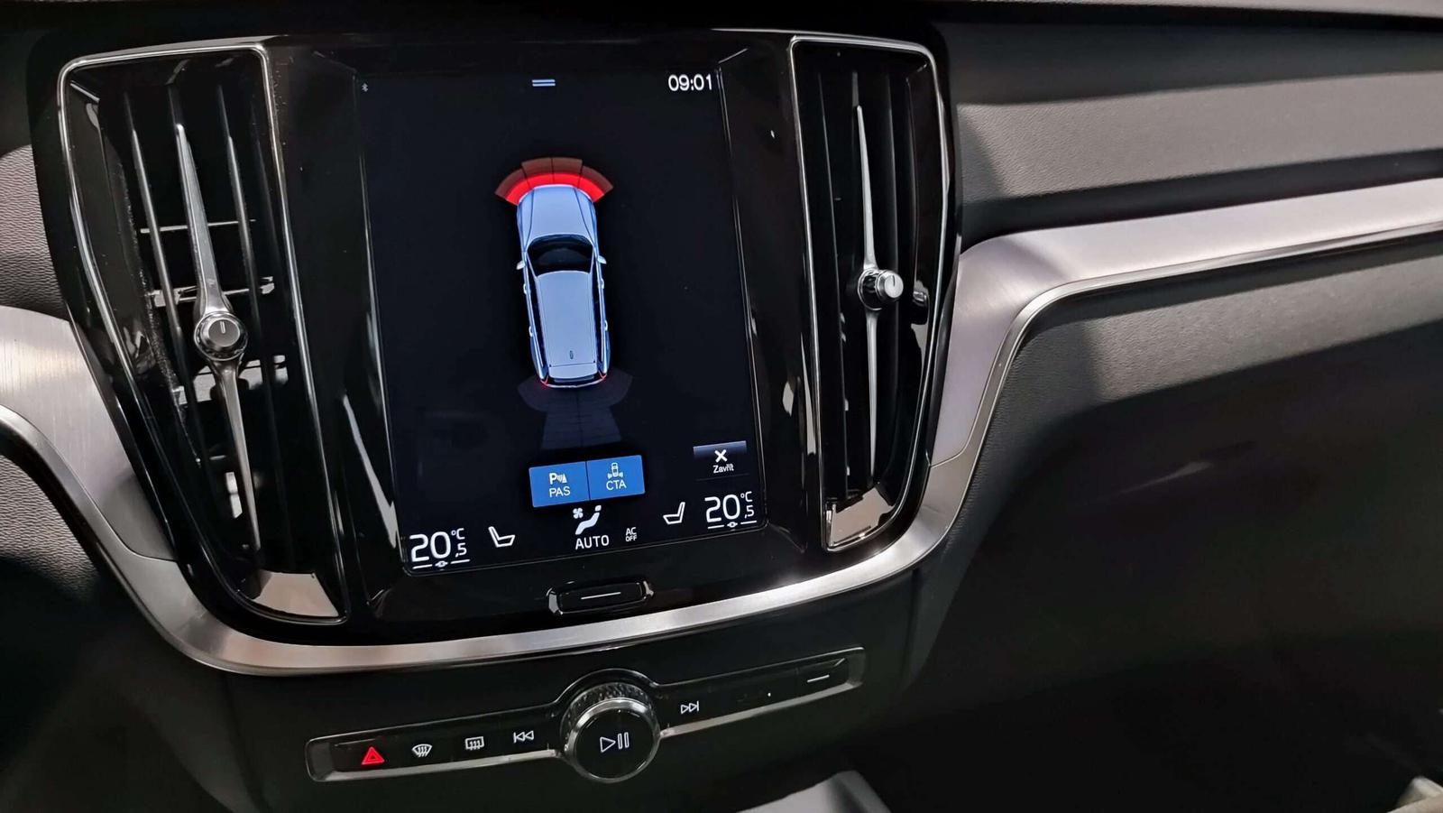 Volvo V60 B3(P) 163PS AT8 Momentum Pro