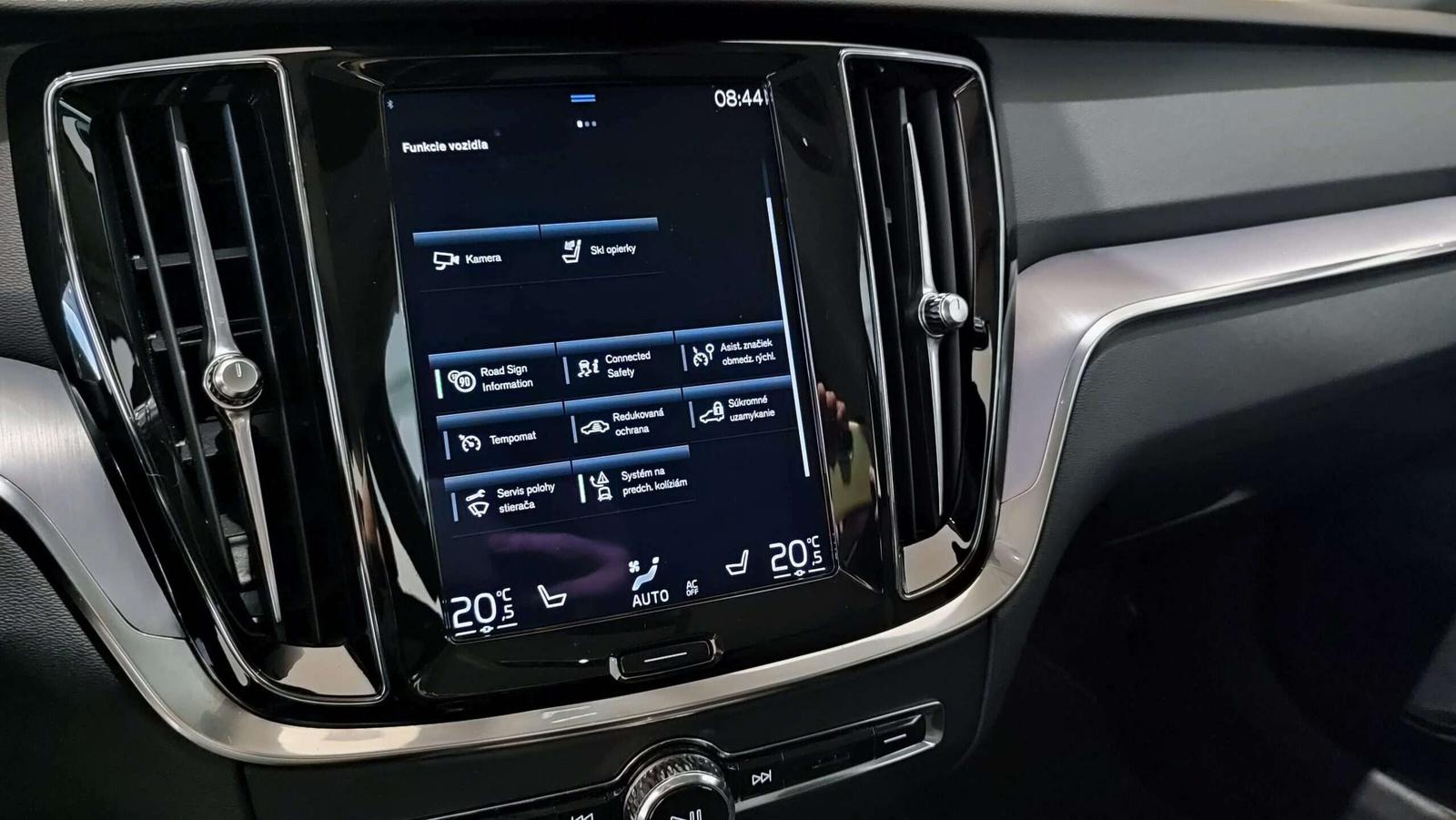 Volvo V60 B3(P) 163PS AT8 Momentum Pro