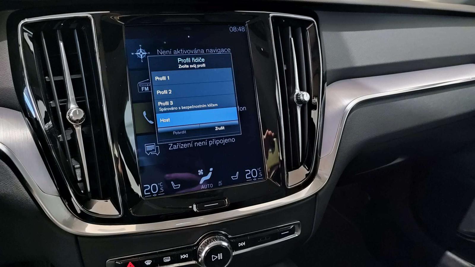 Volvo V60 B3(P) 163PS AT8 Momentum Pro