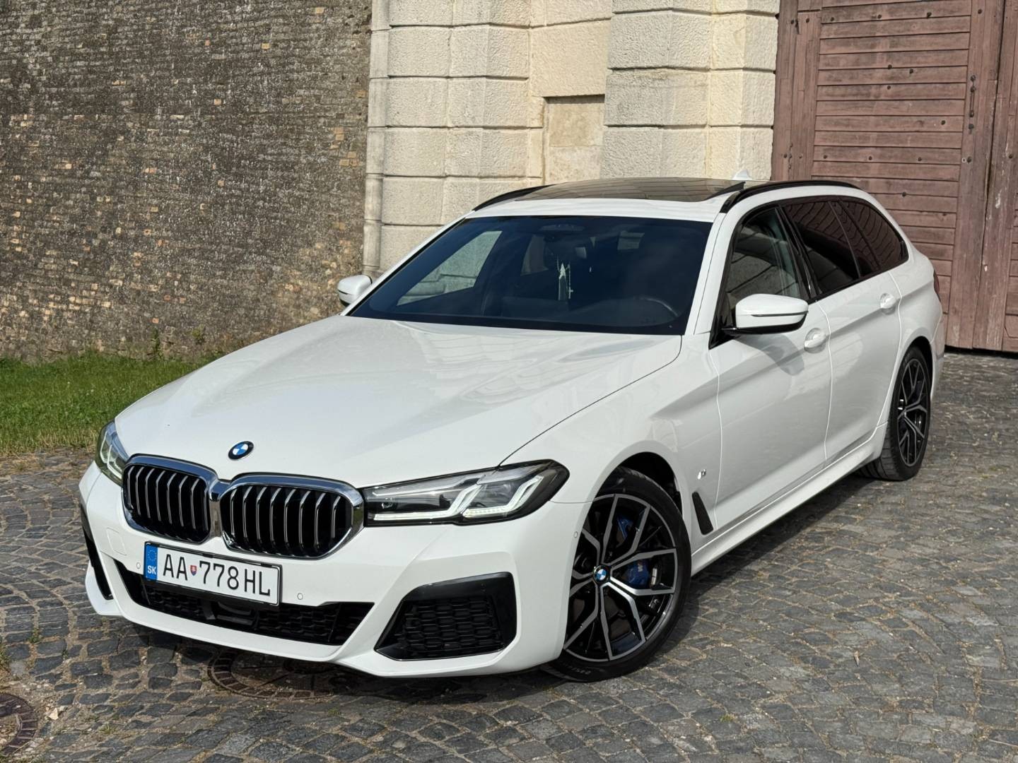 BMW Rad 5 Touring 530d xDrive M+Sport, 210kW,A8,Hybrid-Diesel Zaruke.Mod.2021
