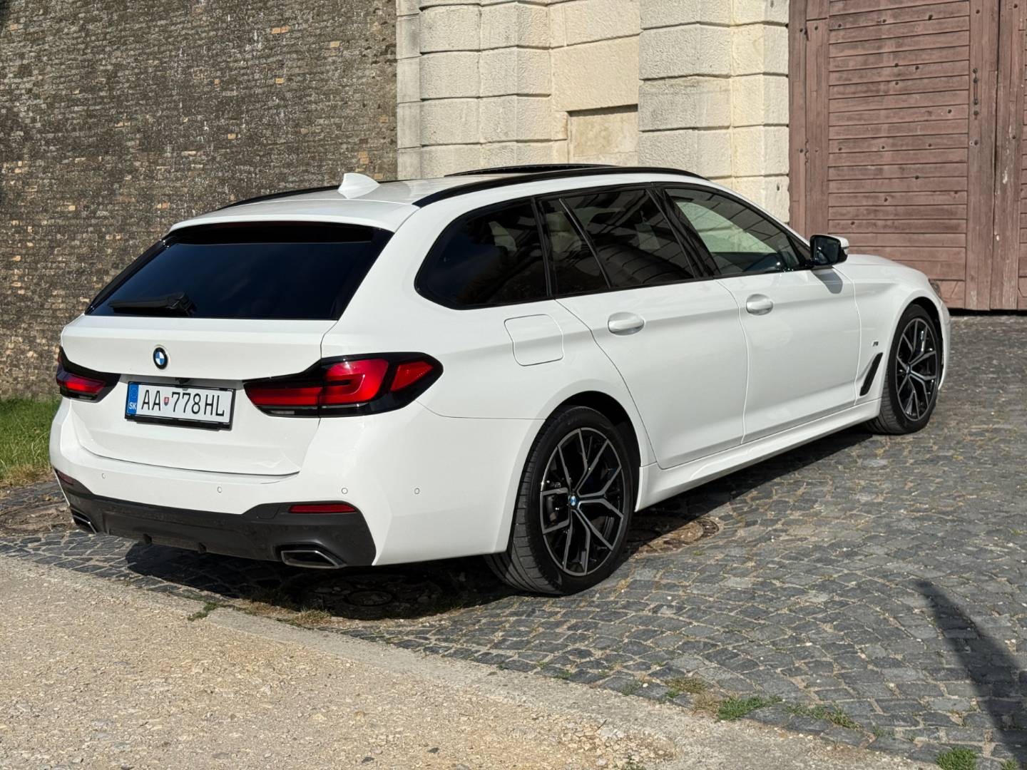 BMW Rad 5 Touring 530d xDrive M+Sport, 210kW,A8,Hybrid-Diesel Zaruke.Mod.2021