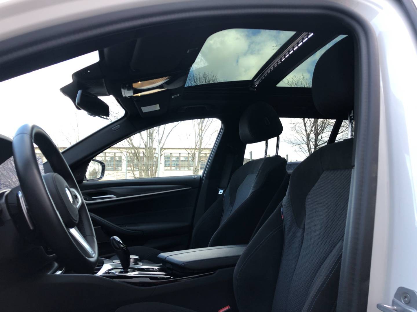 BMW Rad 5 Touring 530d xDrive M+Sport, 210kW,A8,Hybrid-Diesel Zaruke.Mod.2021