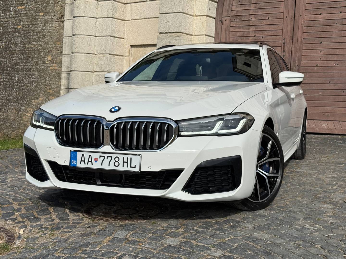 BMW Rad 5 Touring 530d xDrive M+Sport, 210kW,A8,Hybrid-Diesel Zaruke.Mod.2021