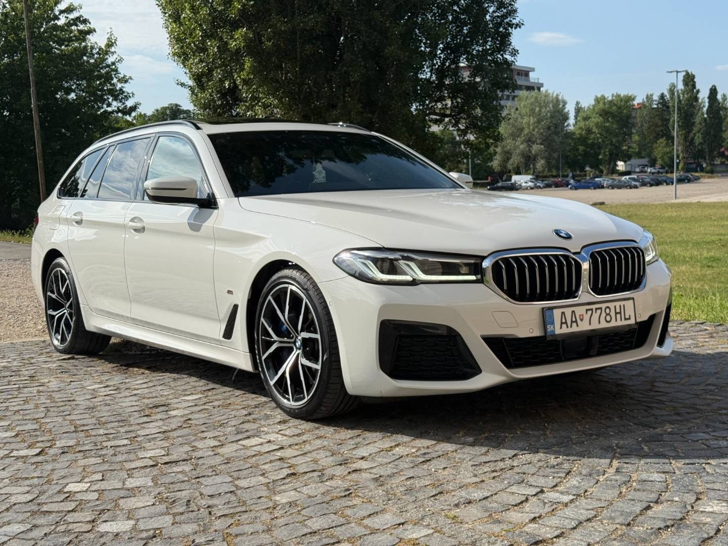 BMW Rad 5 Touring 530d xDrive M+Sport, 210kW,A8,Hybrid-Diesel Zaruke.Mod.2021