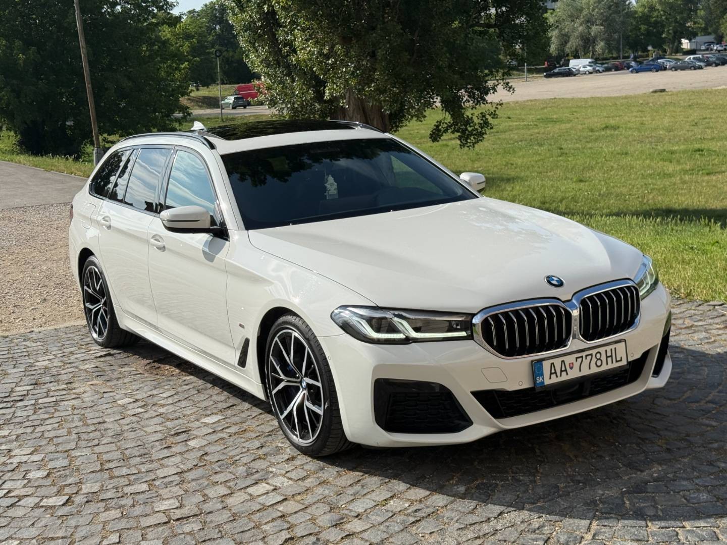 BMW Rad 5 Touring 530d xDrive M+Sport, 210kW,A8,Hybrid-Diesel Zaruke.Mod.2021
