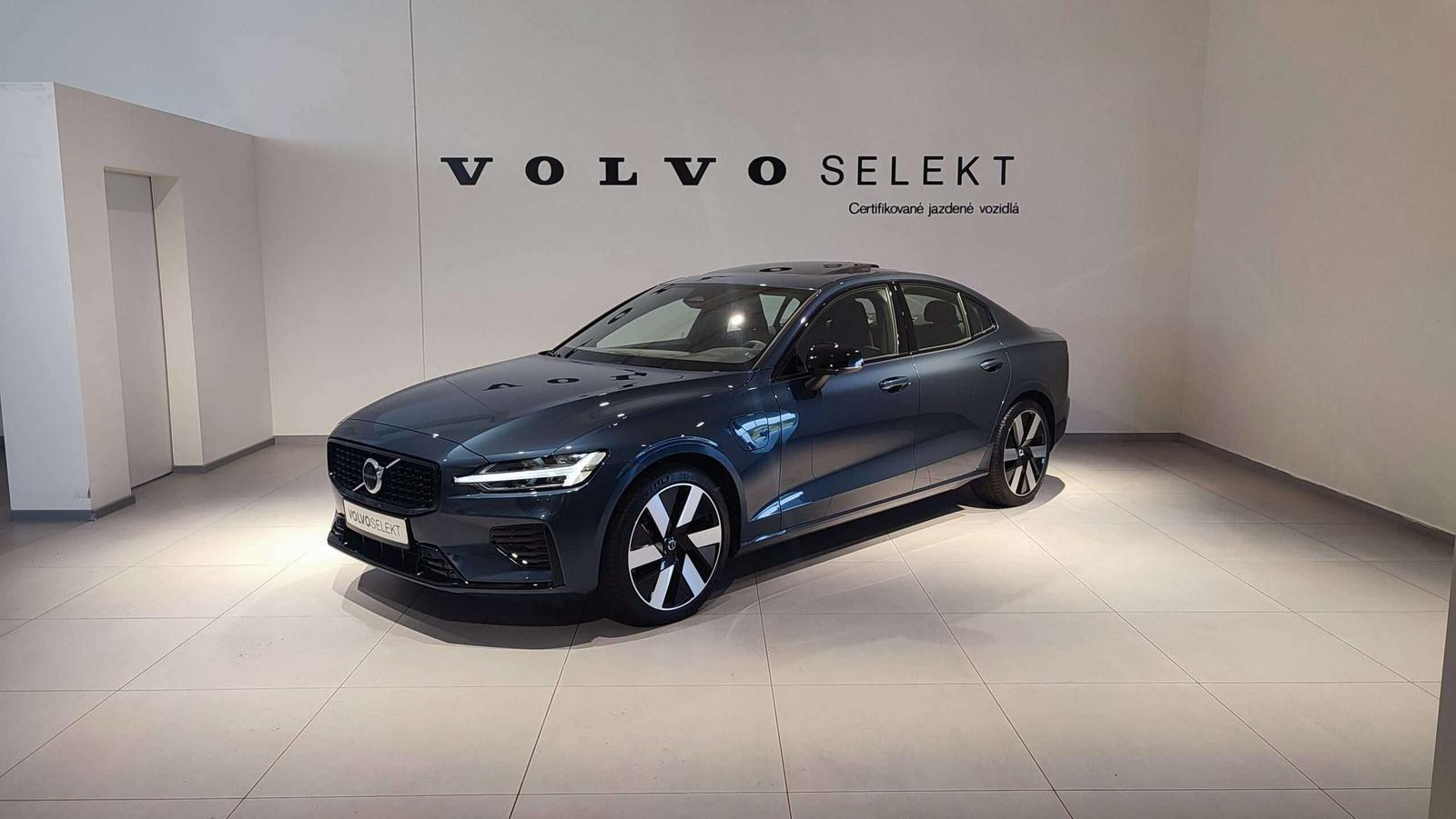 Volvo S60 T6 Recharge 398PS AT8 AWD Plus Dark