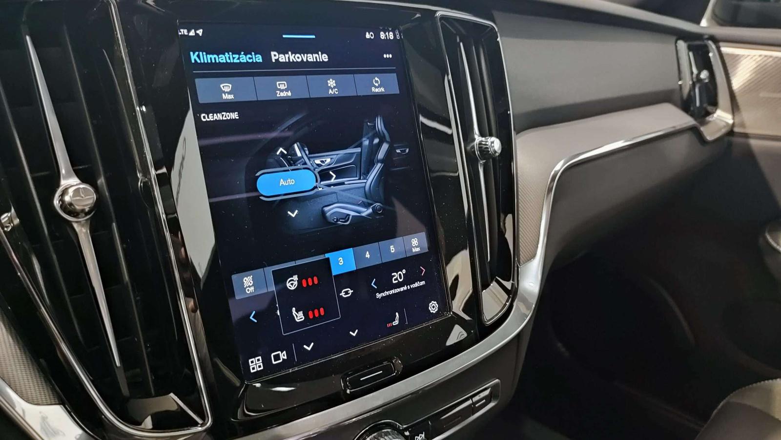 Volvo S60 T6 Recharge 398PS AT8 AWD Plus Dark