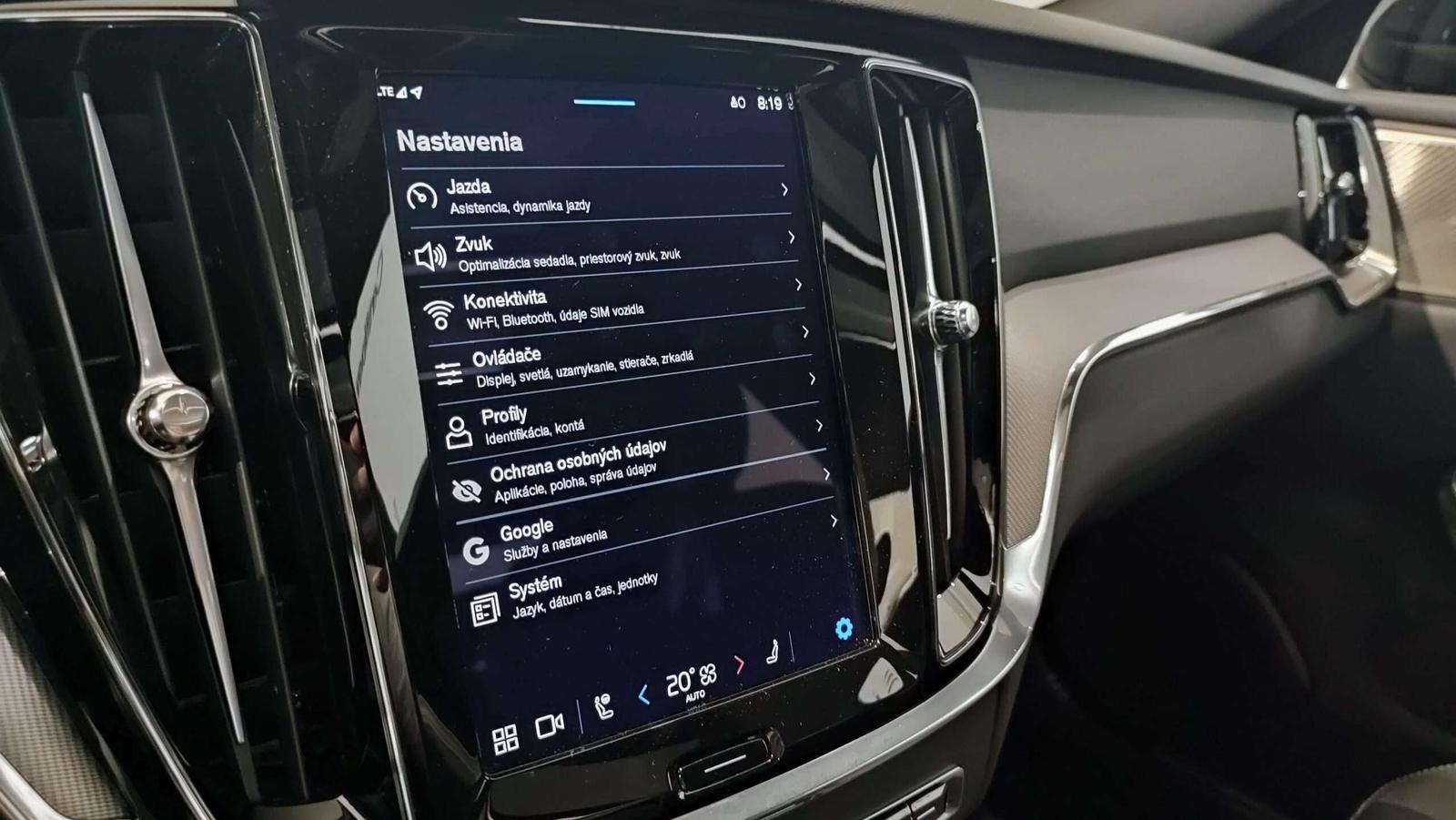 Volvo S60 T6 Recharge 398PS AT8 AWD Plus Dark