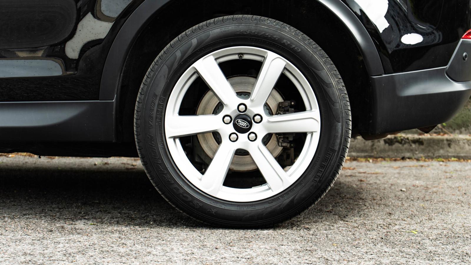 Land Rover Discovery Sport 2.0D D150 S 5+2 AWD A/T