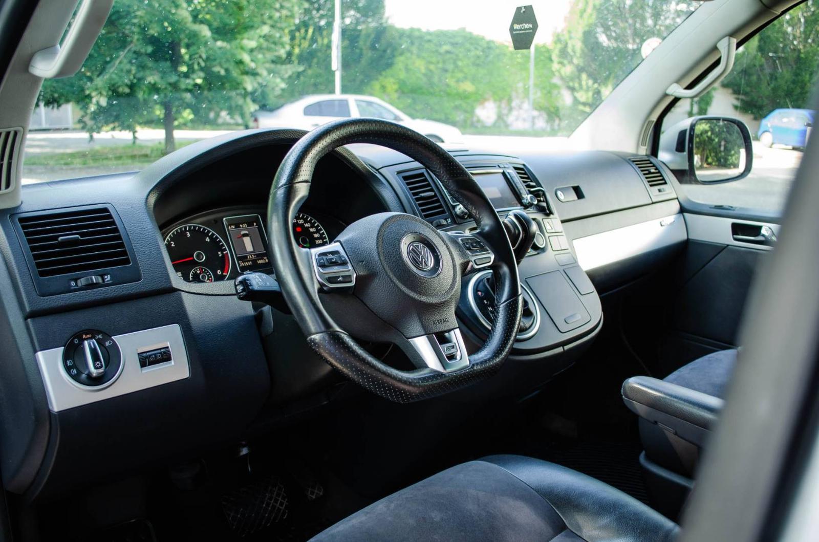 Volkswagen T5 Multivan 2.0 TDi DSG