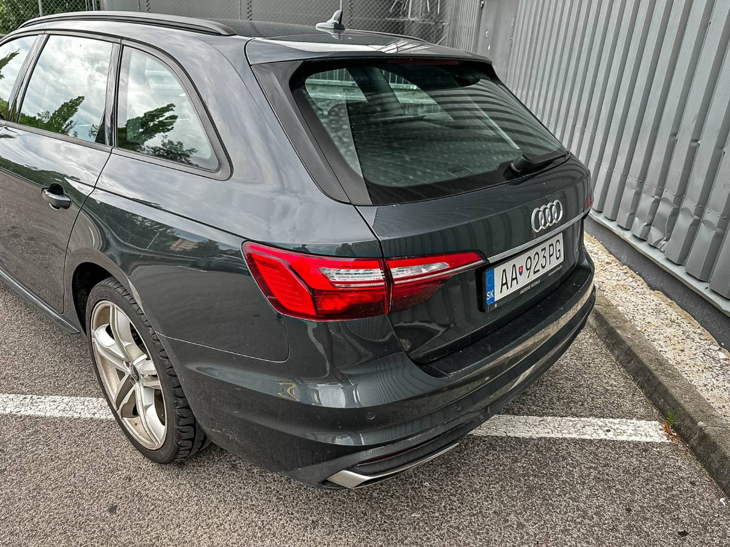 Audi A4 Avant 35 2.0 TDI Advanced S tronic