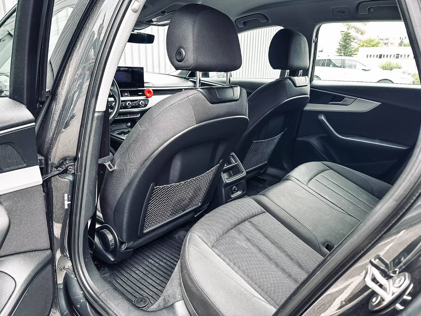 Audi A4 Avant 35 2.0 TDI Advanced S tronic