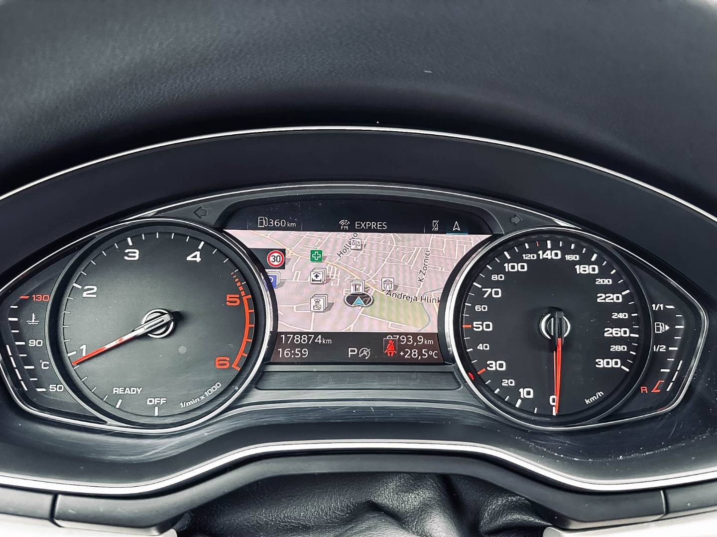 Audi A4 Avant 35 2.0 TDI Advanced S tronic