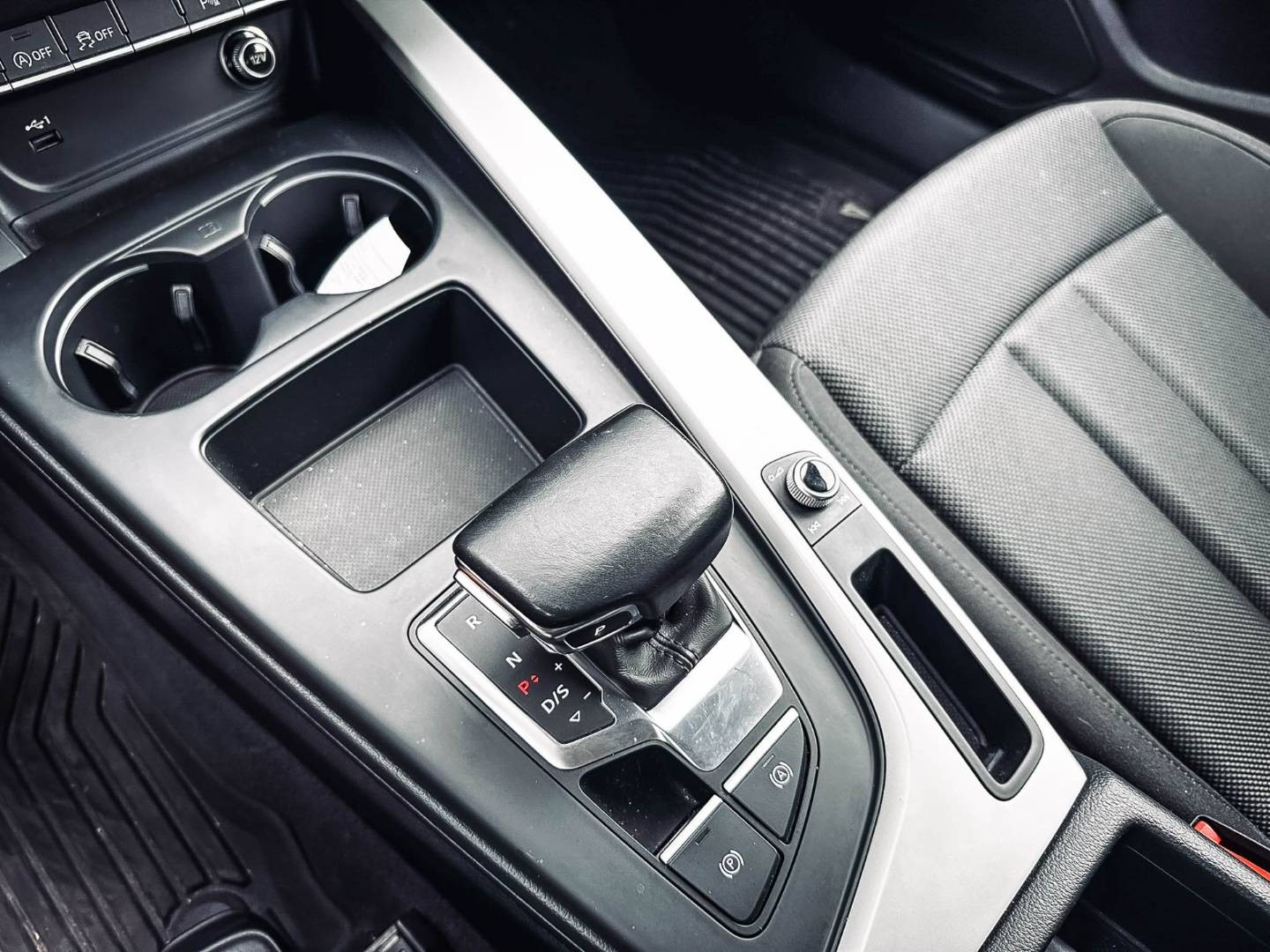 Audi A4 Avant 35 2.0 TDI Advanced S tronic