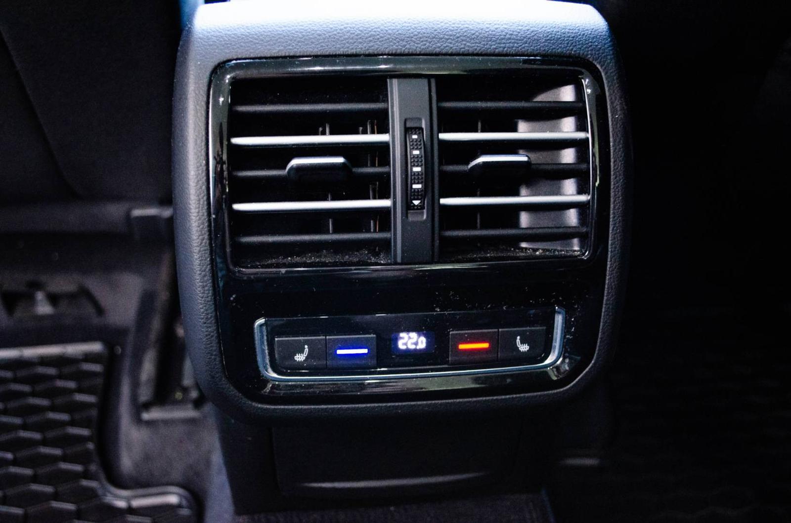 Volkswagen Passat Variant Variant 2.0 TDI 190k BMT Highline 4MOTION DSG 140kw