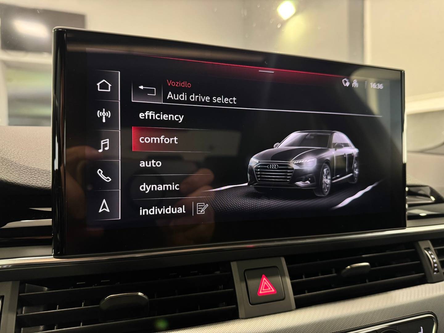 Audi A4 SEDAN 2.0 40 TDI S-LINE QUATTRO