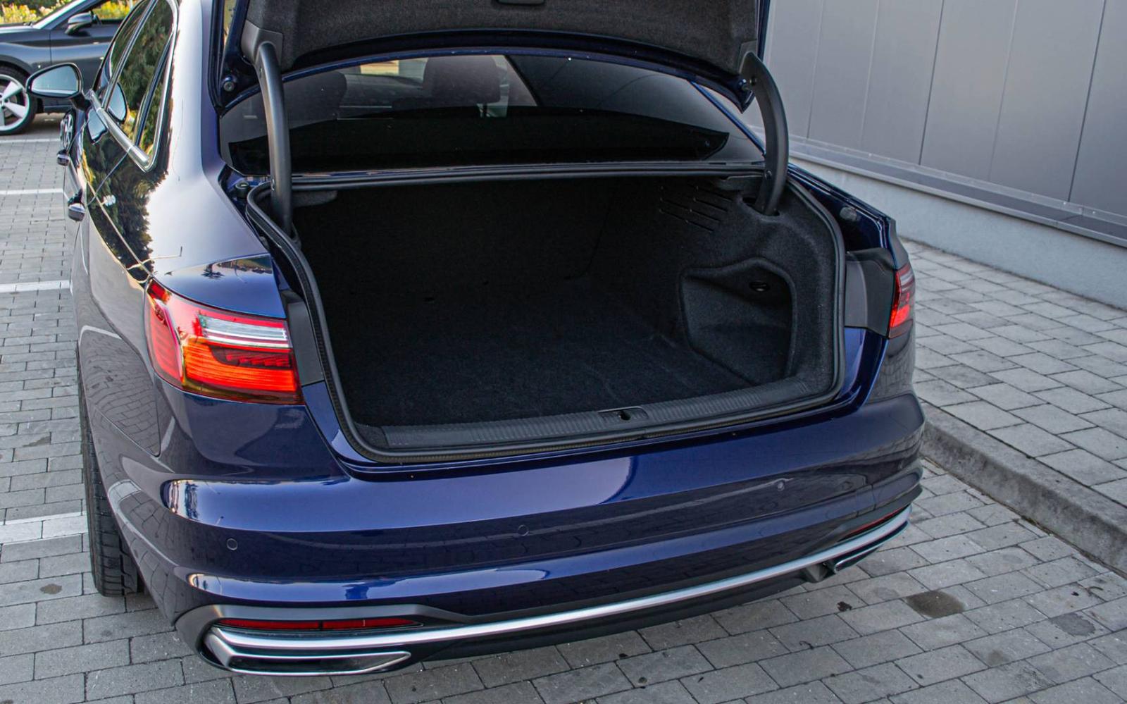 Audi A4 B9.5 sedan 2.0TDI mHEV S-Tronic 100kW