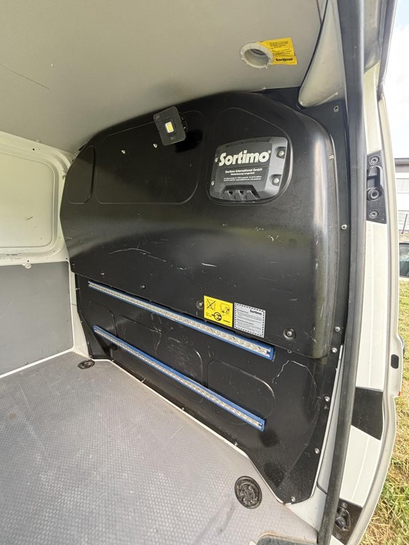 Volkswagen T5 Transporter 2.0 TDI 102k LR