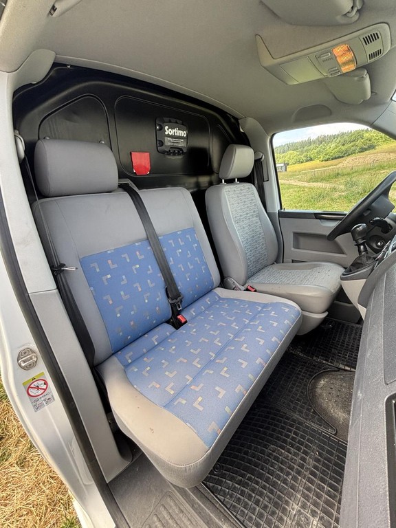 Volkswagen T5 Transporter 2.0 TDI 102k LR