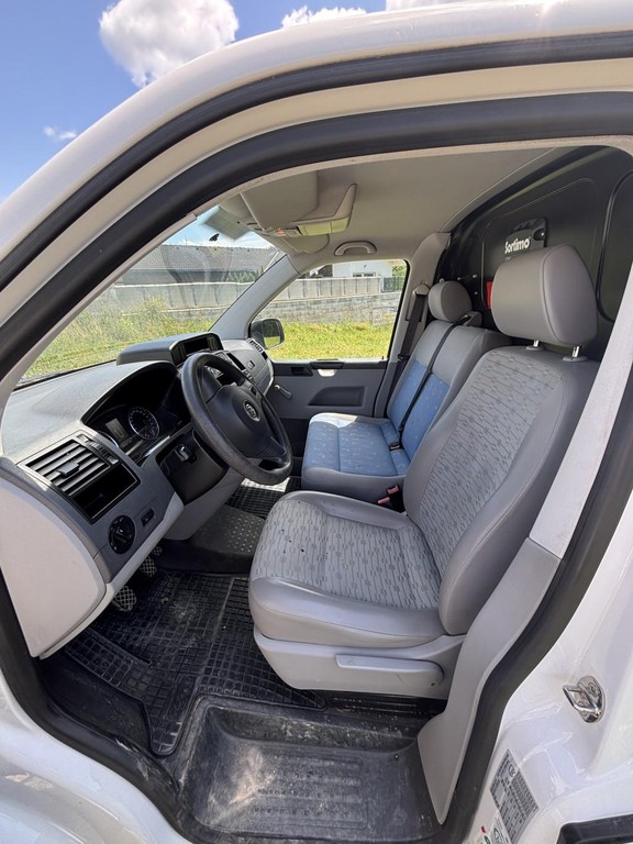 Volkswagen T5 Transporter 2.0 TDI 102k LR