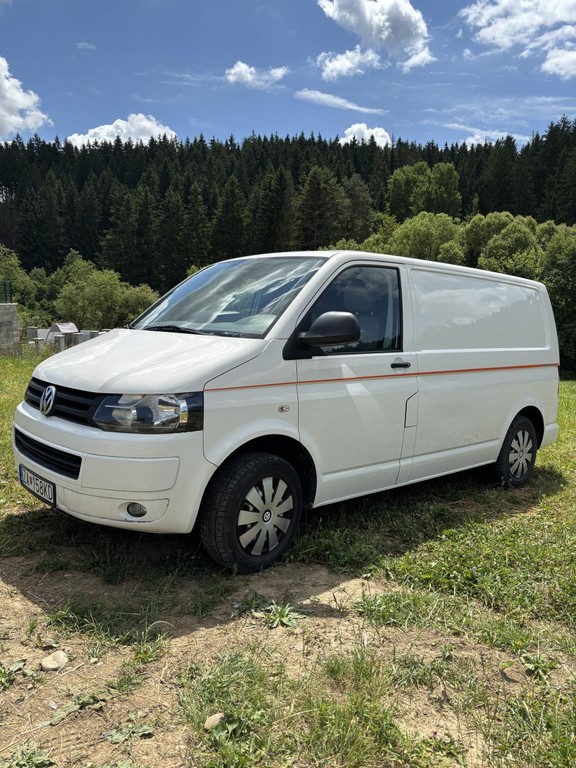Volkswagen T5 Transporter 2.0 TDI 102k LR