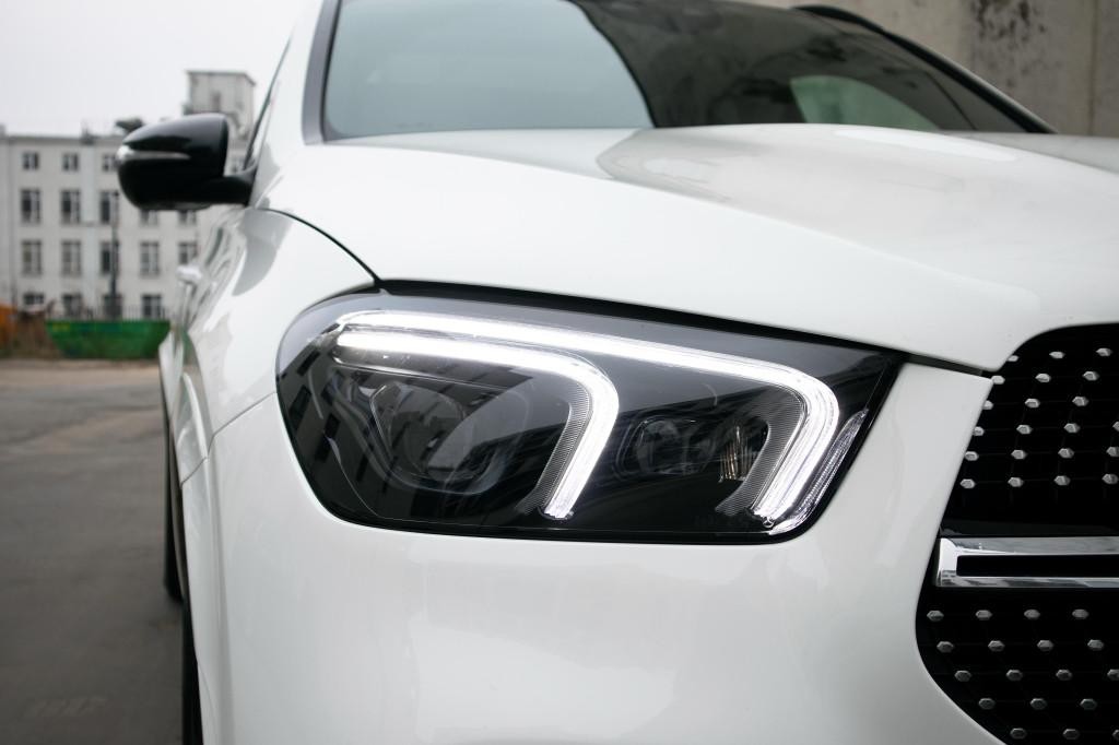 Mercedes GLE SUV 350d 4-Matic ZÁRUKA A BEZPLATNÝ SERVIS DO 2027