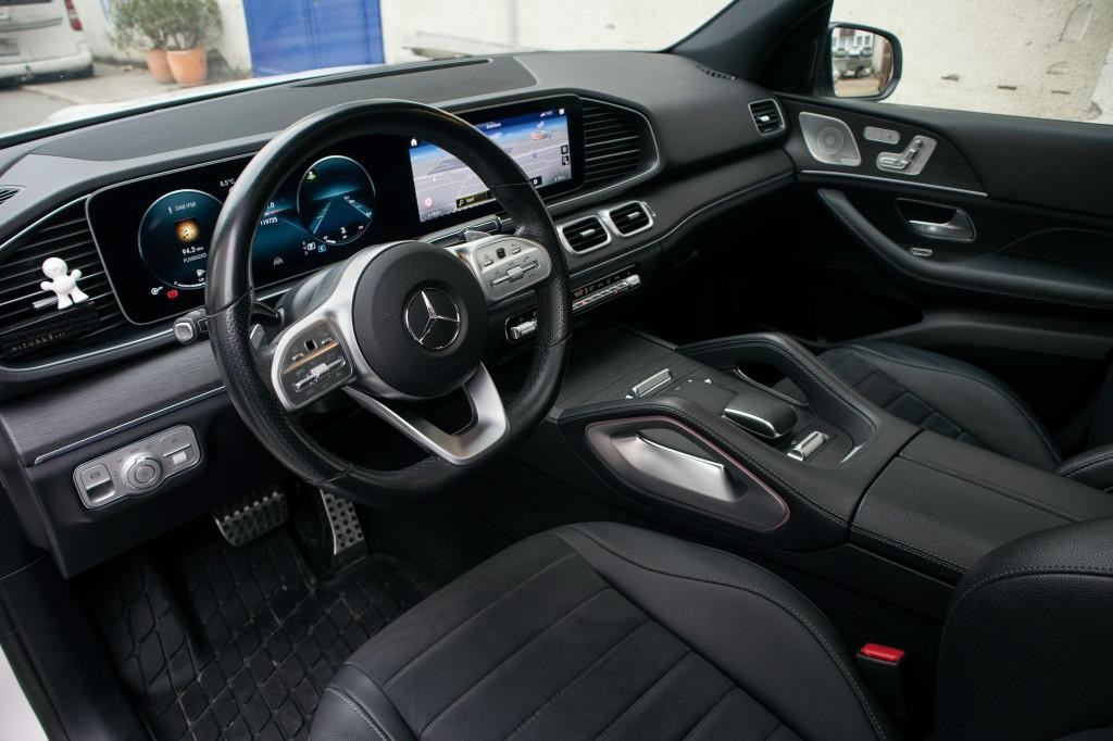 Mercedes GLE SUV 350d 4-Matic ZÁRUKA A BEZPLATNÝ SERVIS DO 2027