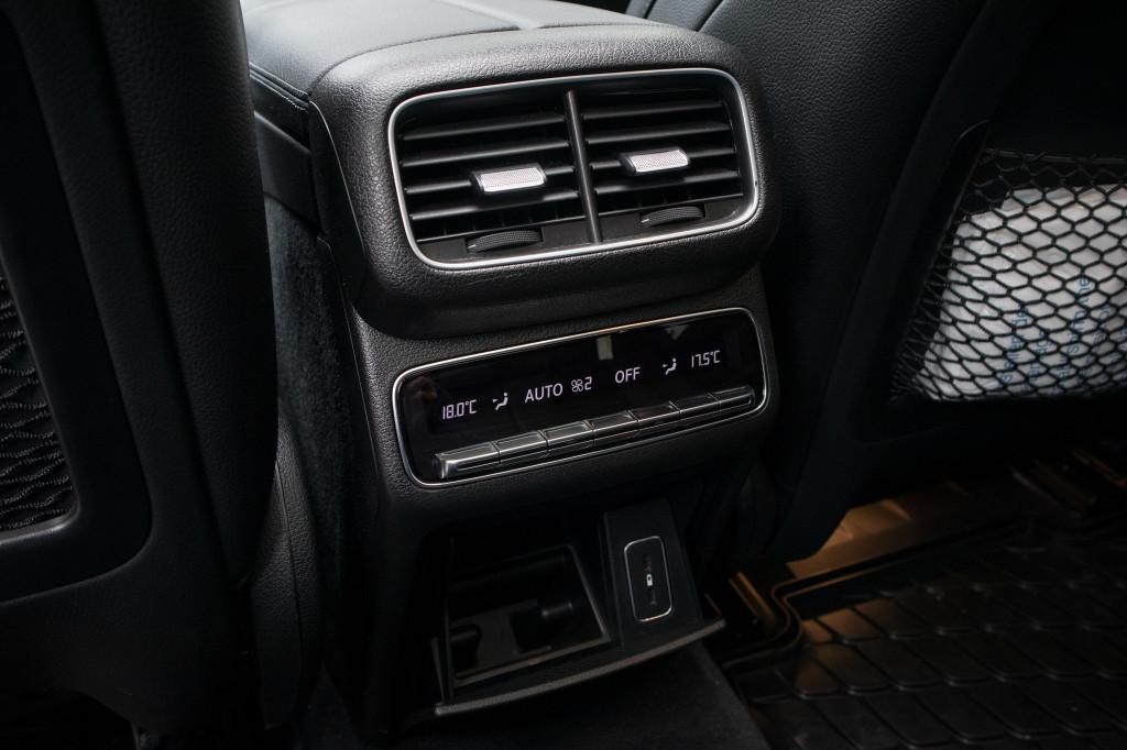 Mercedes GLE SUV 350d 4-Matic ZÁRUKA A BEZPLATNÝ SERVIS DO 2027