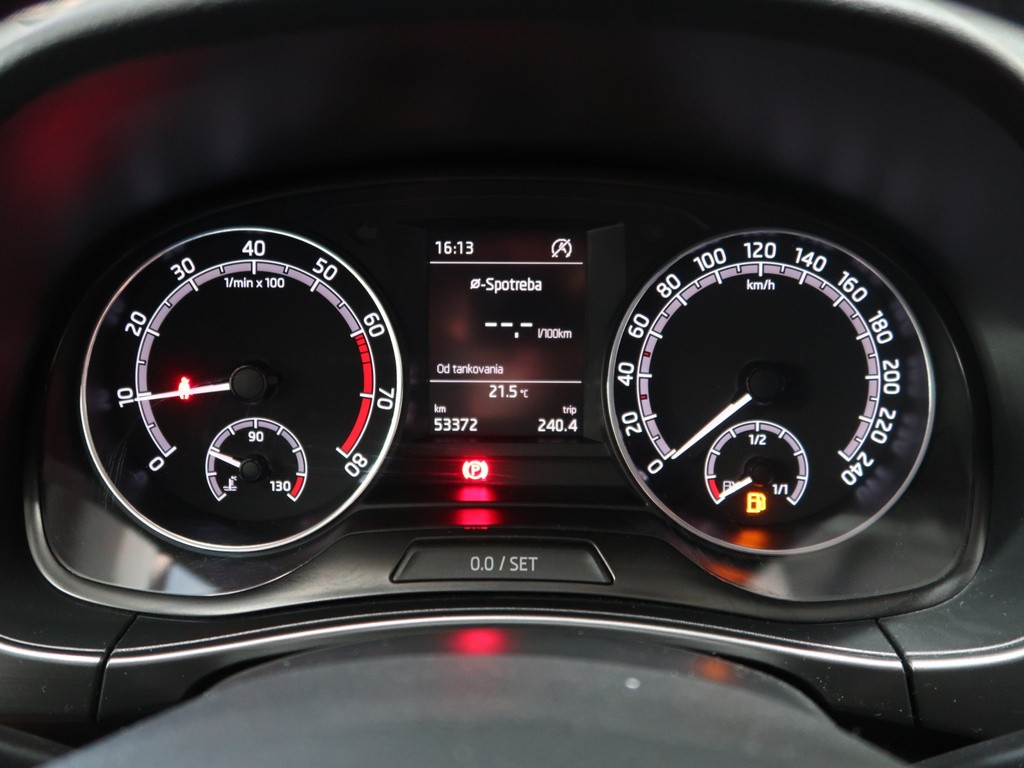 Skoda Fabia Ambition Plus 1.0 Tempomat, Park. senzory, senzor dažďa