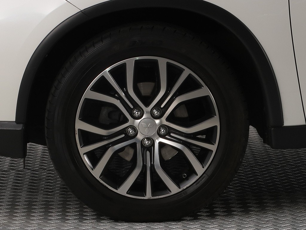Mitsubishi Outlander Instyle 2.2 DI-D SK, 4X4, AUTOMAT, KOŽA NAVI, SERVIS