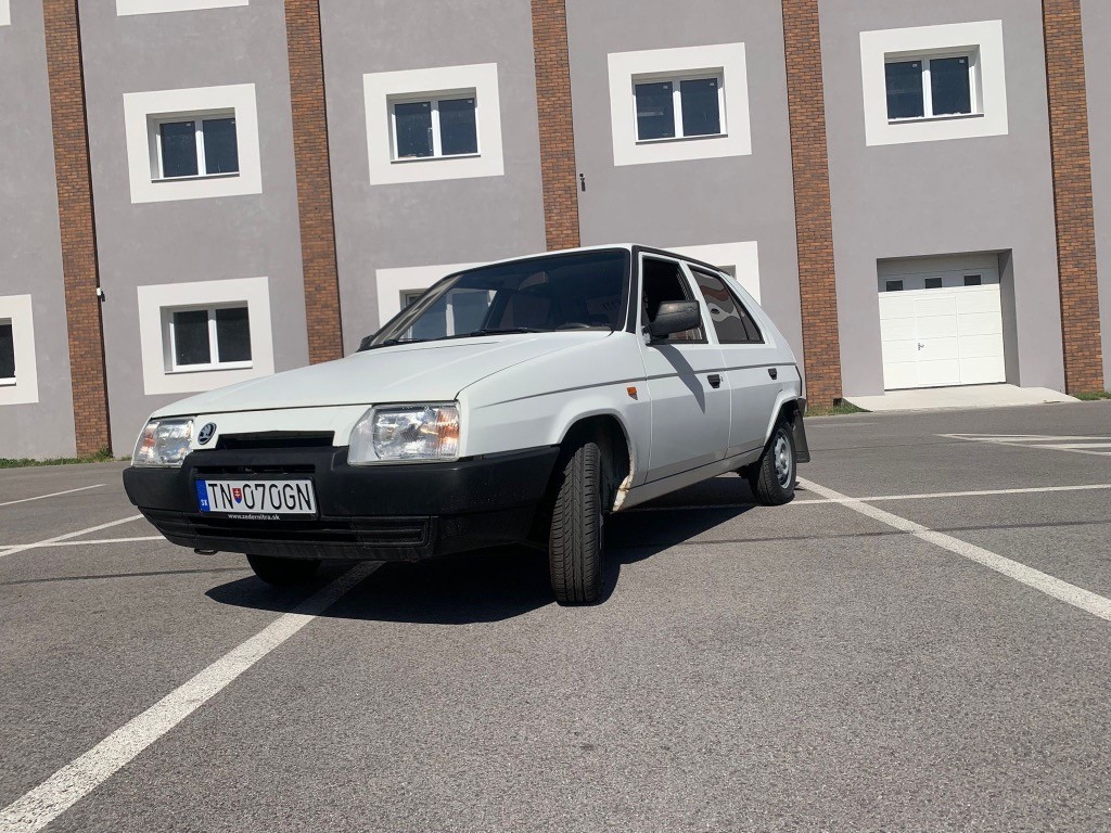 Škoda 135 GL