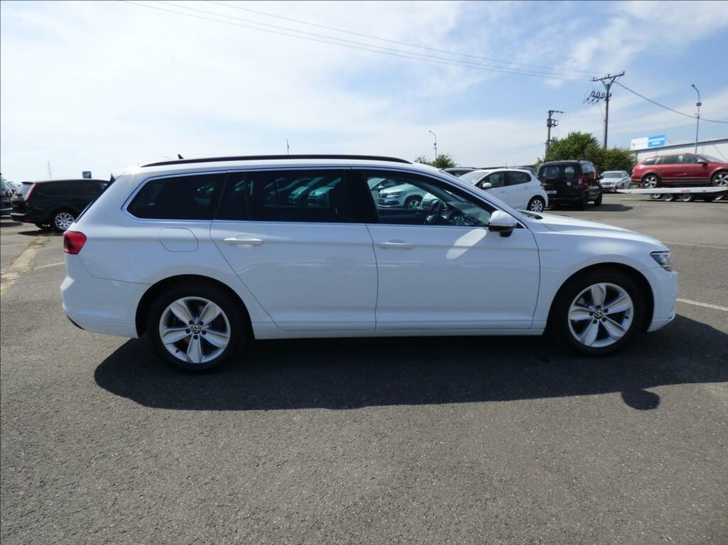 Volkswagen Passat Variant 2, 0 TDI DSG, LED, Navigace, Digi Klima, VW servis  Business