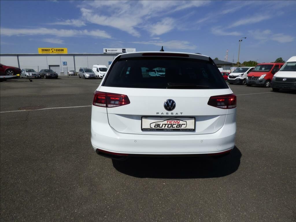 Volkswagen Passat Variant 2, 0 TDI DSG, LED, Navigace, Digi Klima, VW servis  Business