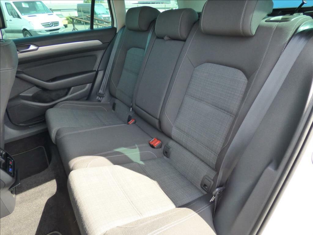 Volkswagen Passat Variant 2, 0 TDI DSG, LED, Navigace, Digi Klima, VW servis  Business