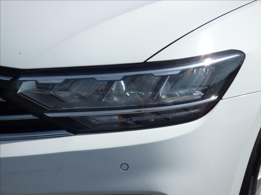 Volkswagen Passat Variant 2, 0 TDI DSG, LED, Navigace, Digi Klima, VW servis  Business