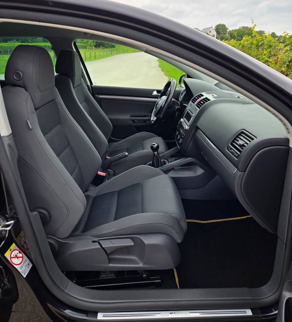 Volkswagen Golf 1.9 TDI GT Sport M5