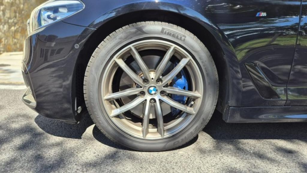 BMW rad 5 Touring 530d xDrive A/T