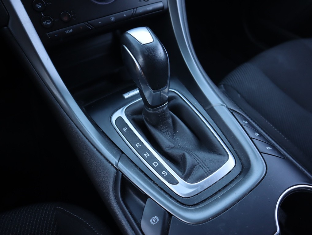 Ford Mondeo Combi 2.0 TDCI Automat, 6 Miest, Navigácia, Tempomat