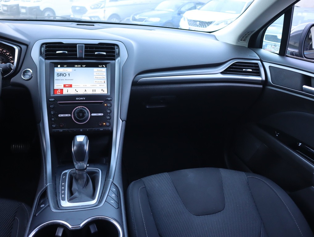 Ford Mondeo Combi 2.0 TDCI Automat, 6 Miest, Navigácia, Tempomat