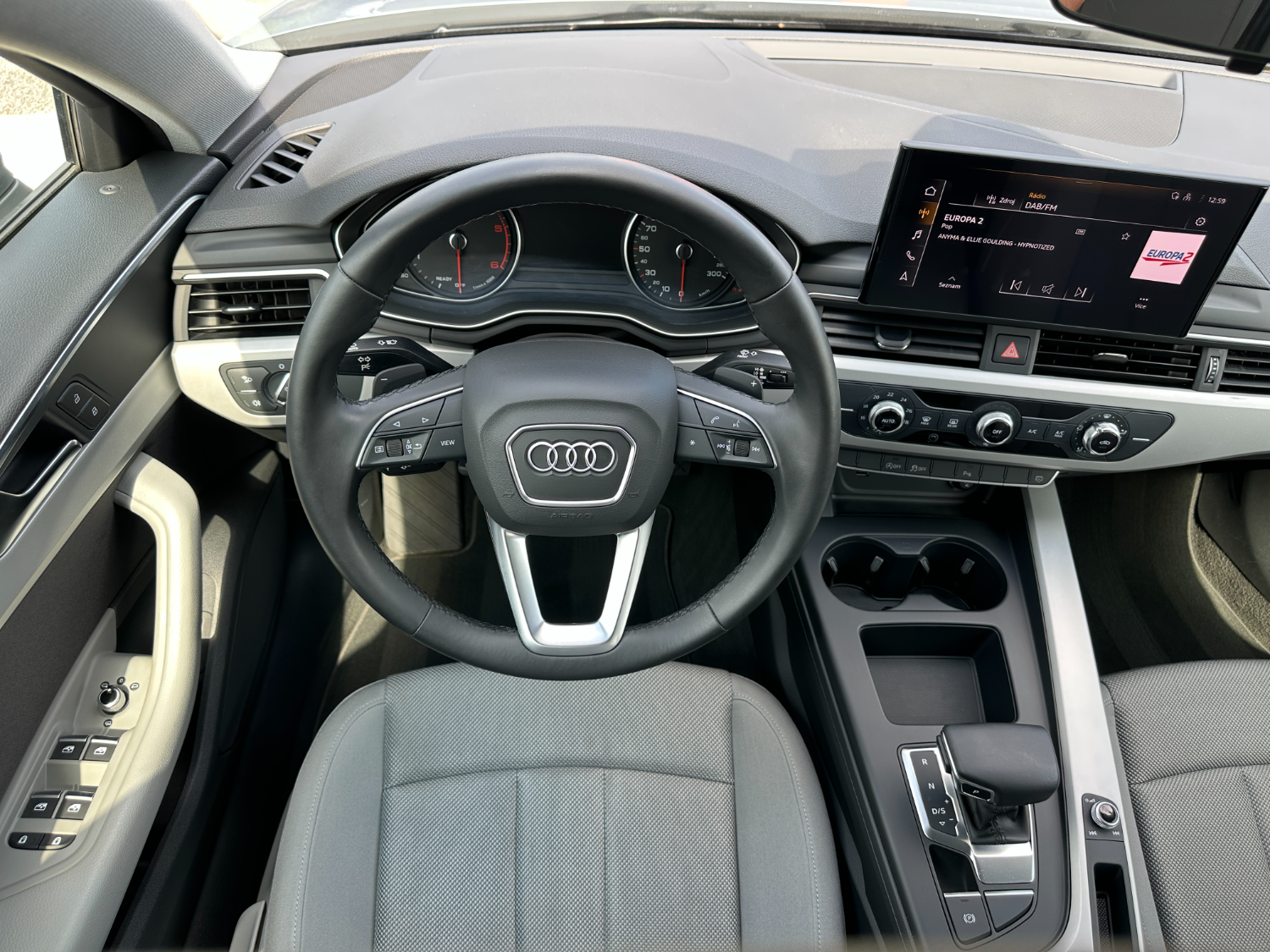 Audi A4 Avant 2.0 TDi MHEV A/T