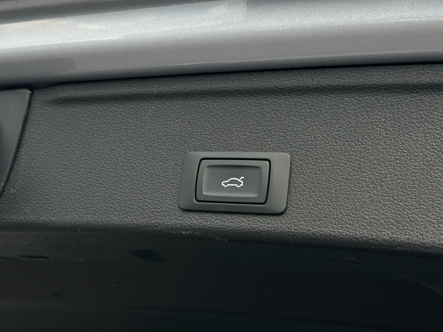 Audi A4 Avant 2.0 TDi MHEV A/T